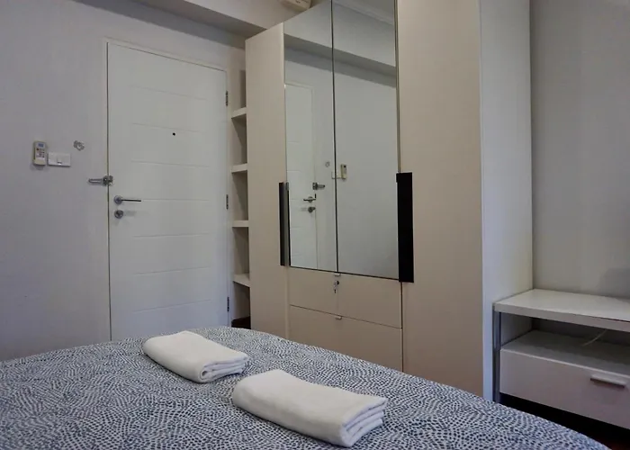 Sathon 15 Close To Bts Skytrain St Louis & Surasak Apartamento *