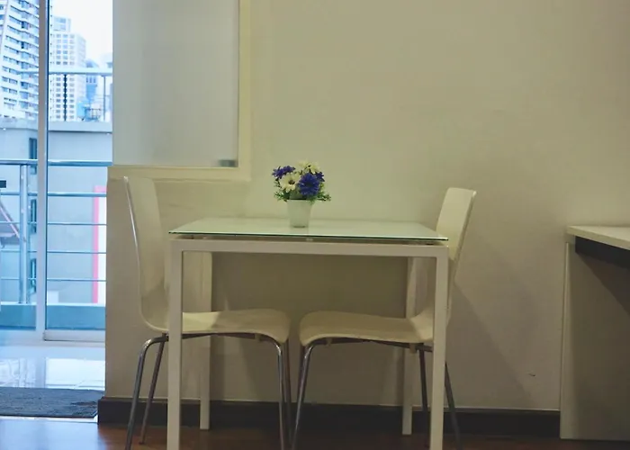 Sathon 15 Close To Bts Skytrain St Louis & Surasak Apartamento Bangkok