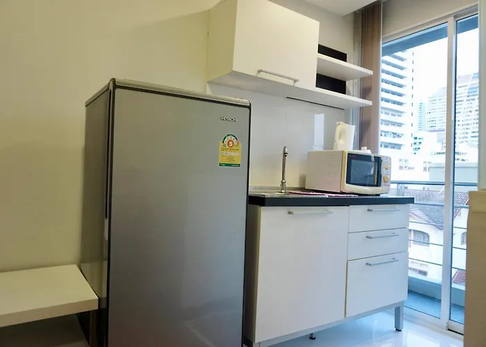 Sathon 15 Close To Bts Skytrain St Louis & Surasak Bangkok