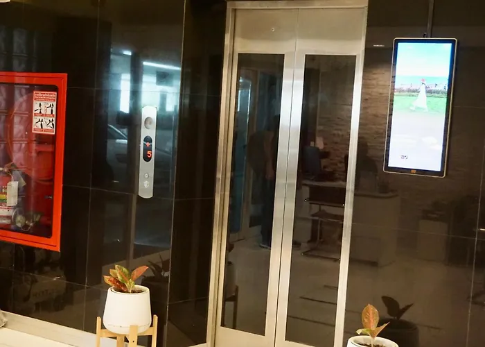Apartamento Sathon 15 Close To Bts Skytrain St Louis & Surasak *